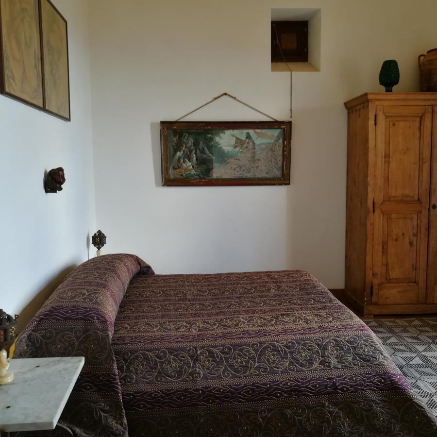 La Locanda Del Barbablu Стромболи Екстериор снимка